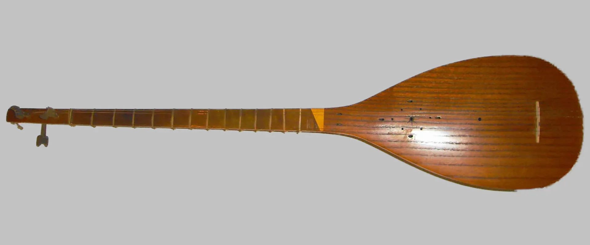 Tambur (Tembur / Tanbur), Kurdish sacred lute